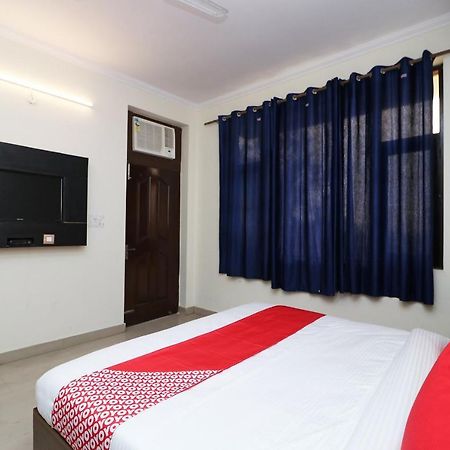 Oyo Flagship 28755 Hotel 9 Palm Rājpur 外观 照片