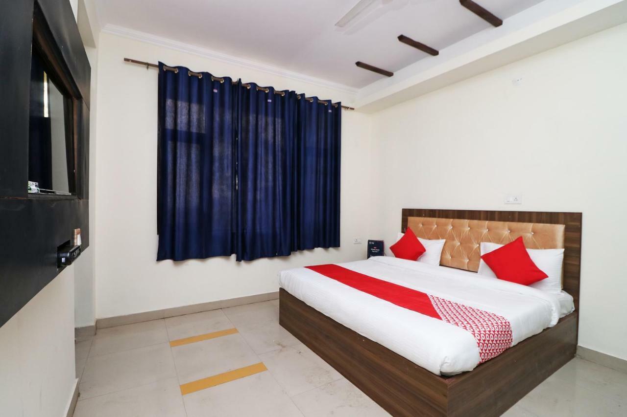 Oyo Flagship 28755 Hotel 9 Palm Rājpur 外观 照片